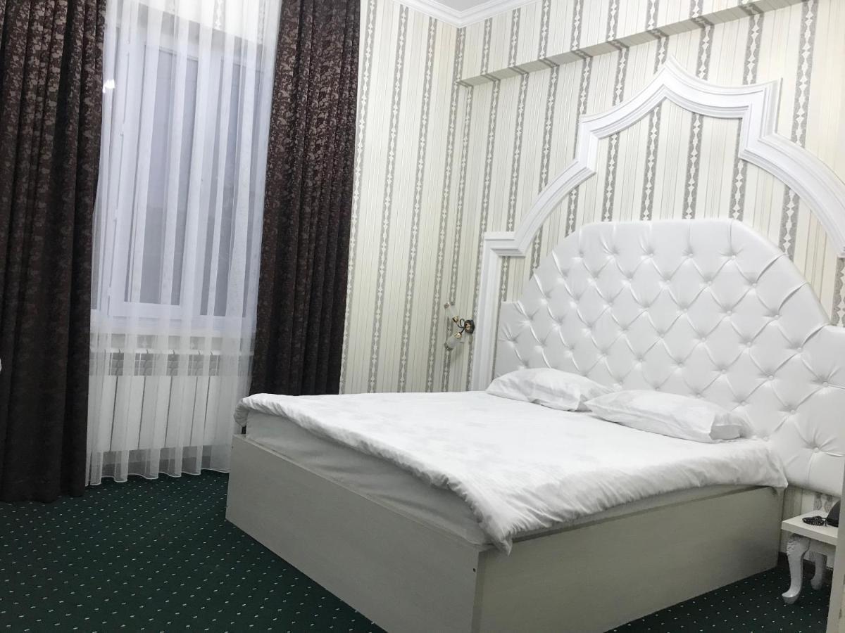 Emir Plaza Hotel Turkistan Zewnętrze zdjęcie