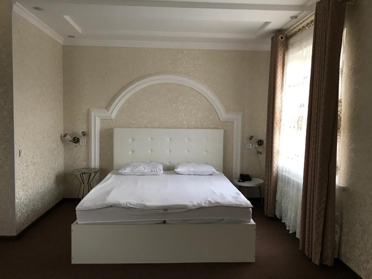 Emir Plaza Hotel Turkistan Zewnętrze zdjęcie
